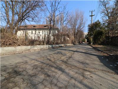 Cladire istorica Ideal Investitie 700 mp + 3200 mp teren, Tatarasi  Spital Pascanu