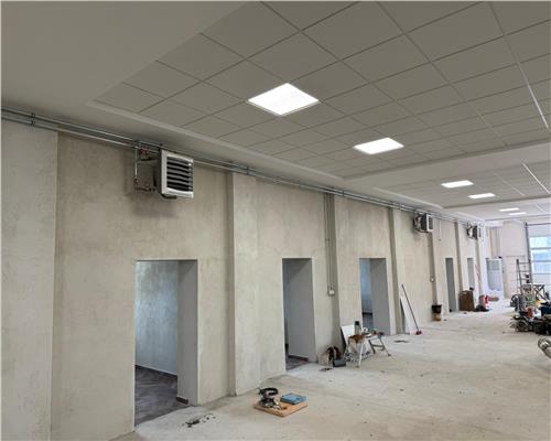 Hală formata din 2 corpuri 440 mp , H  4  6 metri, Valea Lupului