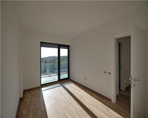 Apartament cu 3 camere, Tatarasi, bloc nou, la bulevard