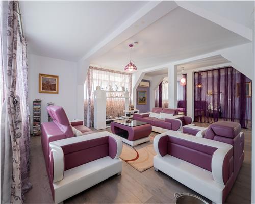 Hotel Exceptional de Vanzare in Inima Copoului