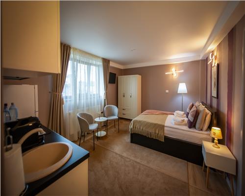 Pensiune Exclusivista Ultracentrala in Iasi  Eleganta, Confort si Investitie Profitabila