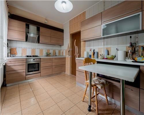 Cladire moderna 500 mp destinatie multipla