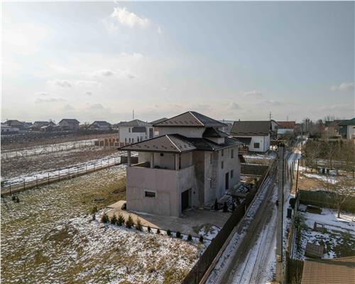Casa premium P+1E+M, 308,52 mp, finisaje de lux