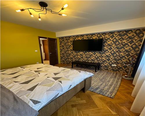Apartament 3 camere PODU ROS