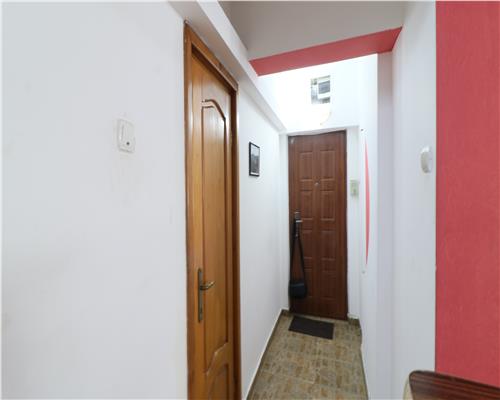 Apartament cu 2 camere, Bd. Stefan cel Mare, etaj 1, liber