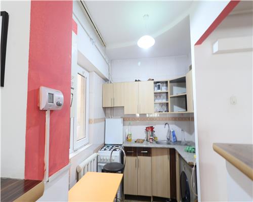 Apartament cu 2 camere, Bd. Stefan cel Mare, etaj 1, liber