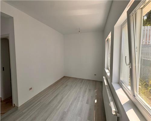 Vila individuala de vanzare in Valea Lupului, zona linistita, fundac privat, 4 camere, 120 mp utili, teren 350 mp.