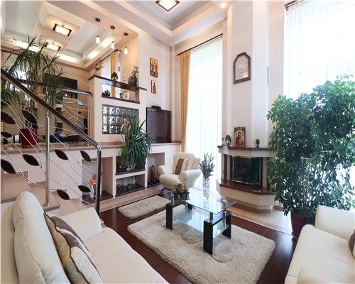 Vila exclusivista de vanzare in Iasi, design impunator,  localizare excelenta.