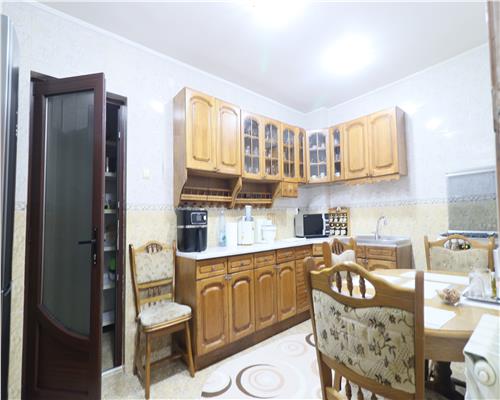 Vila exclusivista de vanzare in Iasi, design impunator,  localizare excelenta.