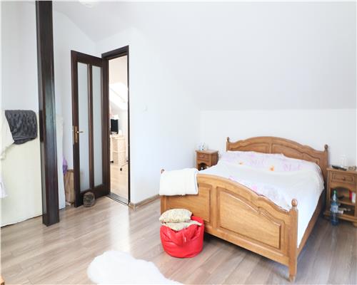 Vila individuala in Barnova 3 camere, 1000 mp teren, curte superba amenajata, garaj incalzit