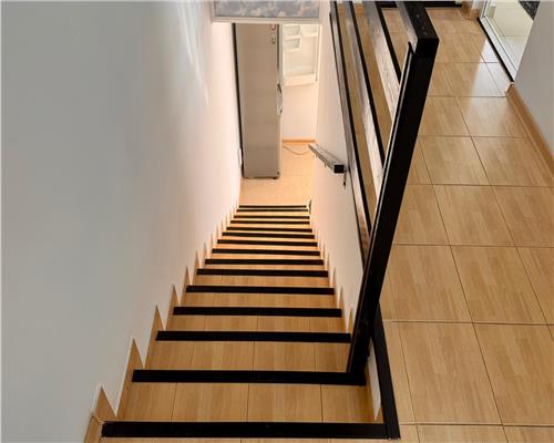 Vila duplex de vanzare Bucium, zona exclusivista, curte cu vegetatie matura, vedere deosebita