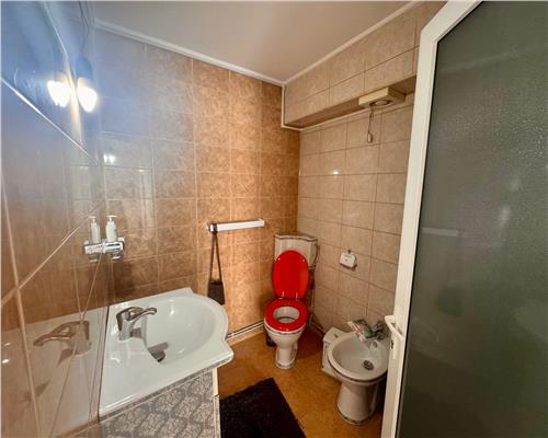 Vila duplex de vanzare Bucium, zona exclusivista, curte cu vegetatie matura, vedere deosebita