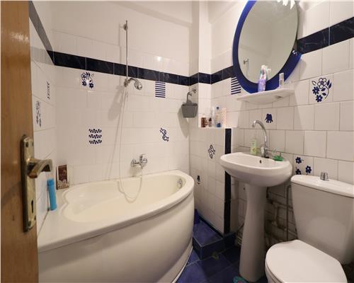 Apartament 3 camere HALA CENTRALA