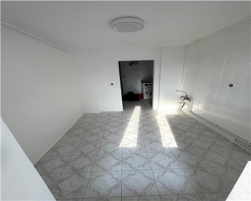 Apartament cu 3 camere de vanzare | zona Dristor |
